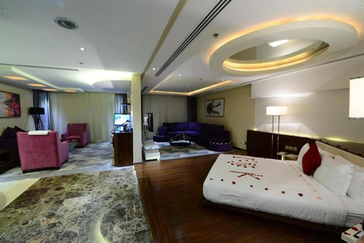 Obaer Hotel Riyadh Eksteriør billede